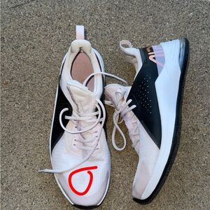 Nike Women's Athletic Shoes - Black and Pink